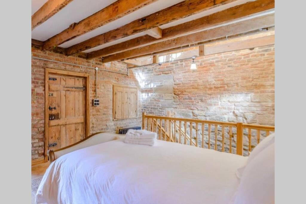 The Cow House - In The Heart Of Whitby Villa ภายนอก รูปภาพ